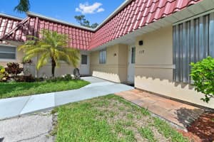 140 Amherst Lane, Lake Worth, FL 33467 Sold 10/17/25