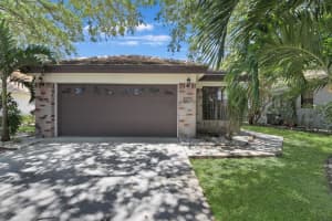 4560 Sherwood Forest Drive, Delray Beach, FL 33445 Sold 07/14/25
