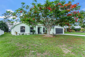 1262 SW Hunnicut Avenue, Port Saint Lucie, FL 34953 - MLS#R11094445