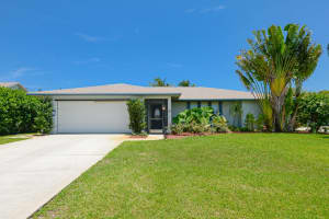 2301 Se Patio Circle, Port Saint Lucie