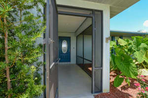 2301 SE Patio Circle, Port Saint Lucie, FL 34952 - MLS#R11094475