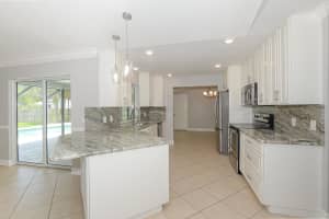 2301 SE Patio Circle, Port Saint Lucie, FL 34952 - MLS#R11094475