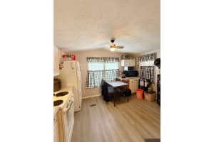 302 Pinecrest Ave, Moore Haven, FL 33471, Sold 07/25/25