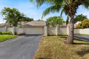 12814 Spinnaker Lane, Wellington, FL 33414 Sold 10/24/25