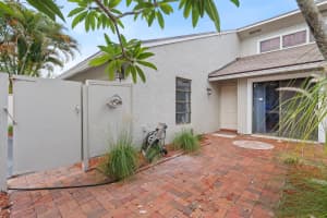 12814 Spinnaker Lane, Wellington, FL 33414 Sold 10/24/25