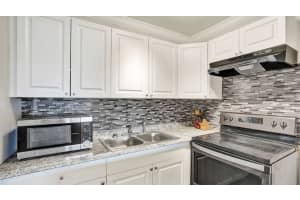 118 Sheffield E E, West Palm Beach
