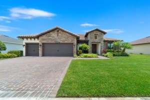 6354 Arcadia Sq Square, Vero Beach, FL 32966 Sold 07/31/25