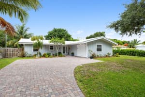 454 Tequesta Drive, Tequesta, FL 33469 Sold 10/28/25