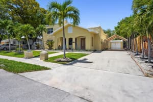 811 Hunter Street, West Palm Beach, FL 33405 Sold 07/11/25