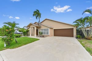 1184 Landings Run, Greenacres, FL 33413 Sold 07/11/25