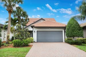 568 SE Monet Drive, Port Saint Lucie, FL 34984 - MLS#R11094847
