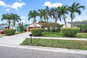 7894 S Blairwood Circle, Lake Worth, FL 33467 Sold 07/08/25