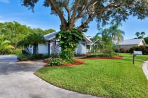 10510 SE Jupiter Narrows Drive, Hobe Sound, FL 33455 - MLS#R11094868