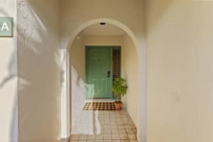 23 Lexington Lane W A, Palm Beach Gardens, FL 33418 - MLS#R11094878