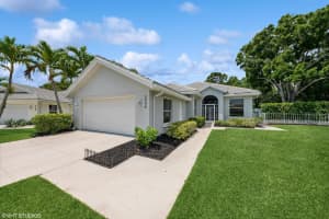 5096 SE Sweetbrier Terrace, Hobe Sound, FL 33455 Sold 09/02/25