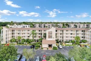7351 Kinghurst Drive 108, Delray Beach