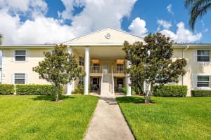 422 Grove Isle Circle Circle, Vero Beach