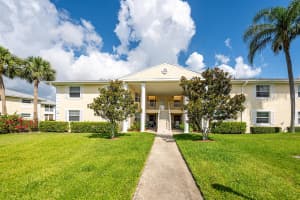 422 Grove Isle Circle Circle, Vero Beach, FL 32962 - MLS#R11094914