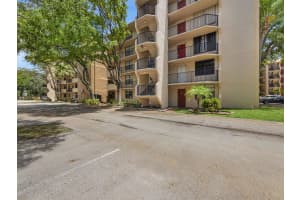 3550 Blue Lake Drive 402, Pompano Beach, FL 33064 - MLS#R11095062