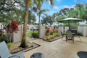 377 Prestwick Lane 2, Palm Beach Gardens, FL 33418 - MLS#R11095118