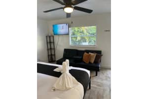 1211 NE 15th Avenue 3, Fort Lauderdale, FL 33304 - MLS#R11095179