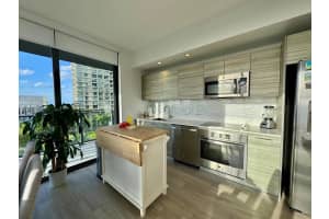 121 Ne 34th Street 1116, Miami