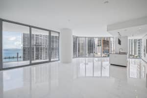 300 Biscayne Blvd Way, Miami, FL 33131 - MLS#R11095332