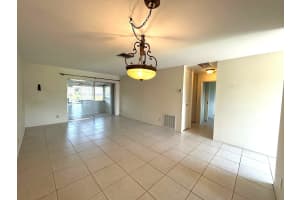 2802 Crosley Drive W D, West Palm Beach, FL 33415 - MLS#R11095367