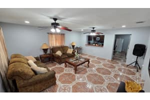5692 Coconut Road, West Palm Beach, FL 33413 - MLS#R11095391