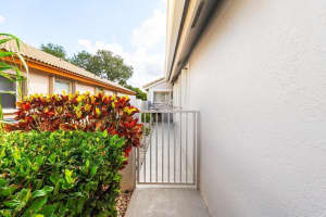 2802 Waters Edge Circle, Greenacres, FL 33413 Sold 07/03/25