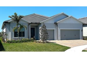 410 Se Vallarta Drive, Port Saint Lucie