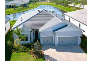 410 SE Vallarta Drive, Port Saint Lucie, FL 34984 - MLS#R11095475