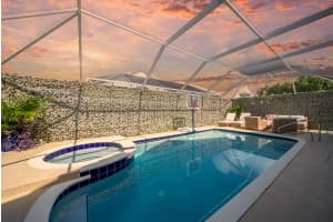 7633 Thornlee Drive, Lake Worth, FL 33467 Sold 08/08/25