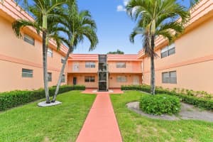669 Saxony N, Delray Beach