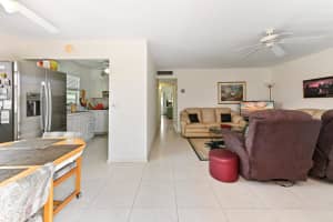 669 Saxony N, Delray Beach, FL 33446 - MLS#R11095499