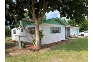 702 Grandview Boulevard, Fort Pierce, FL 34982 Sold 08/29/25