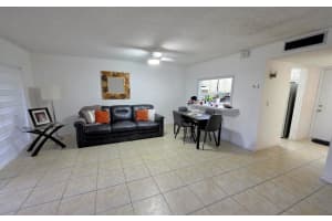 725 Lori Drive 206, Palm Springs, FL 33406 - MLS#R11095561