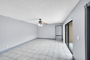 1204 Waterview Circle, Palm Springs, FL 33461 - MLS#R11095613