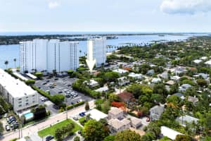 284 Queens Court, West Palm Beach, FL 33401 - MLS#R11095670