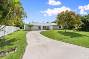 2307 SE Seafury Lane SE, Port Saint Lucie, FL 34952 Sold 07/11/25