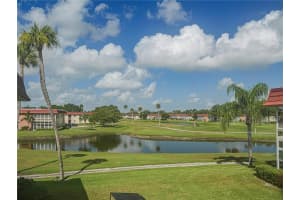 76 Royal Oak Drive 205, Vero Beach
