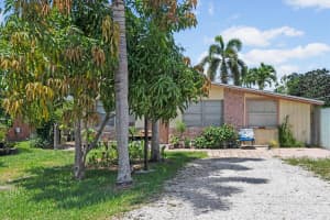 3044 SE Camino Avenue, Stuart, FL 34997 - MLS#R11095727