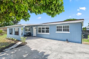 2136 W Carrol Circle, West Palm Beach, FL 33415 Sold 07/07/25