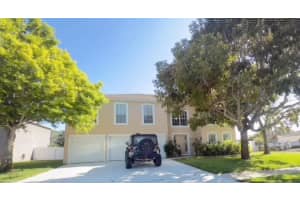 6057 Ridgelake Cir Circle, Vero Beach