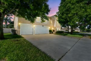 6057 Ridgelake Cir Circle, Vero Beach, FL 32967 - MLS#R11095802