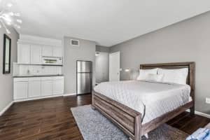 11863 Wimbledon Circle 407, Wellington