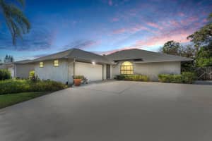 2356 Se Calcutta Circle, Port Saint Lucie