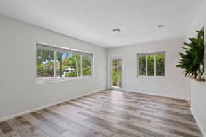 1120 N Palmway, Lake Worth Beach, FL 33460 - MLS#R11095894