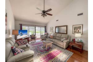 56 Edinburgh Drive, Palm Beach Gardens, FL 33418 - MLS#R11095947