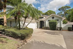 1018 Carolina Circle SW, Vero Beach, FL 32962 - MLS#R11095949